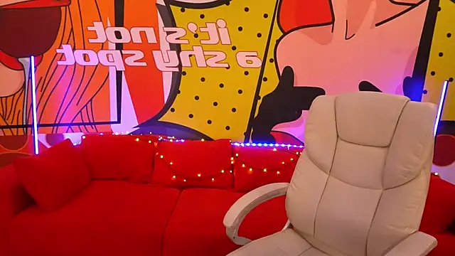 Snapshot of DreamyLinaa chatting on January 2025 07:47:02 AM DreamyLinaa online show from January 2025 07:47:02 AM