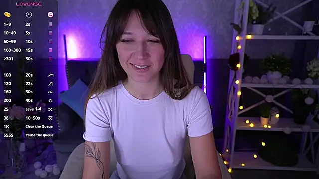 Snapshot of DreamyLinaa chatting on February 2025 07:29:02 AM DreamyLinaa online show from February 2025 07:29:02 AM