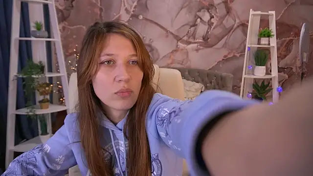 DreamyLinaa online show from February 2026 07:36:02 AM