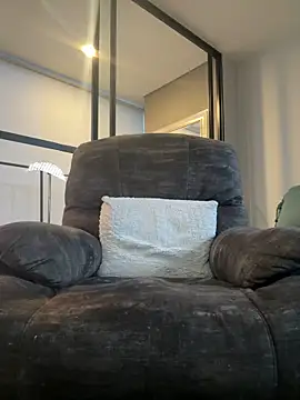 DimitriSullivan  online show from February 2025 11:35:02 AM