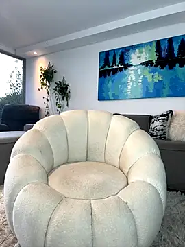 DimitriSullivan  online show from September 2025 10:21:01 PM