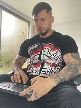 DimitriSullivan  online show from February 2026 01:05:02 PM