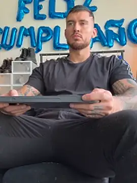 DimitriSullivan  online show from June 2026 01:59:01 PM