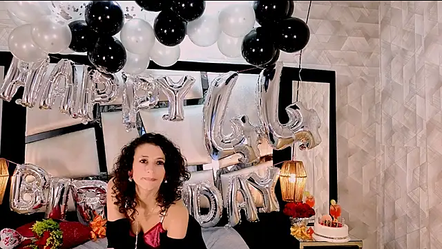 AriannaRussell  online show from November 2025 04:46:01 PM