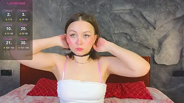 GwendolynFinch online show from February 2025 01:03:02 AM