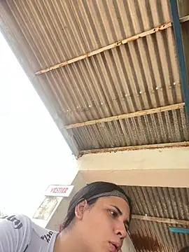 Leyna Kenet online show from April 2026 07:08:02 PM