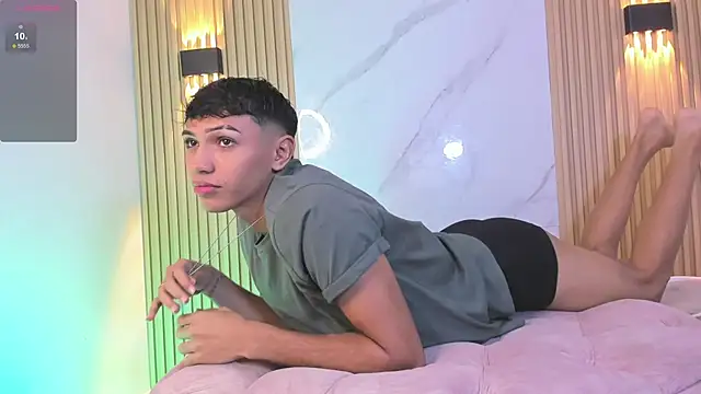 im sebaslopez online show from January 2025 12:34:02 AM