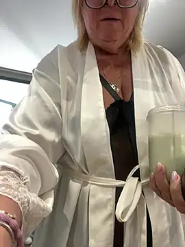 MoistCurveyChanel online show from July 2026 10:50:01 AM