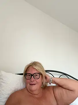 MoistCurveyChanel online show from July 2026 06:49:02 AM