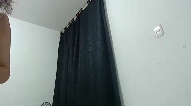 nicolle milf1978 online show from February 2025 12:20:01 AM