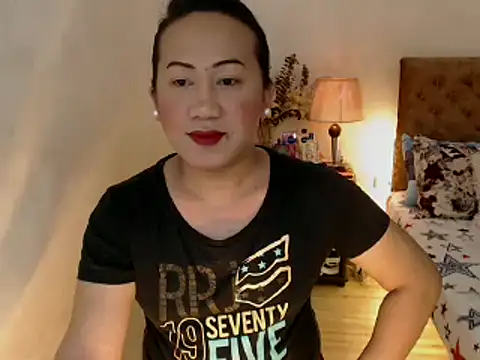 Snapshot of playtimesussy69 chatting on January 2025 11:28:02 AM playtimesussy69 online show from January 2025 11:28:02 AM