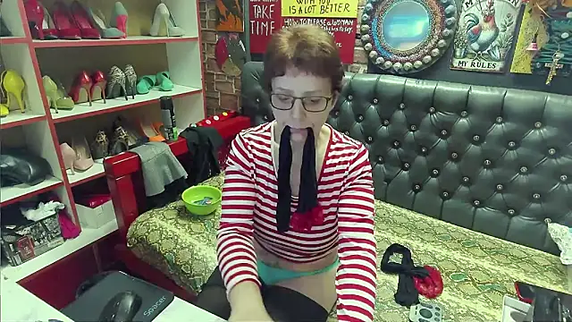 Snapshot of Lily4yourfun chatting on May 2026 05:15:02 AM Lily4yourfun online show from May 2026 05:15:02 AM