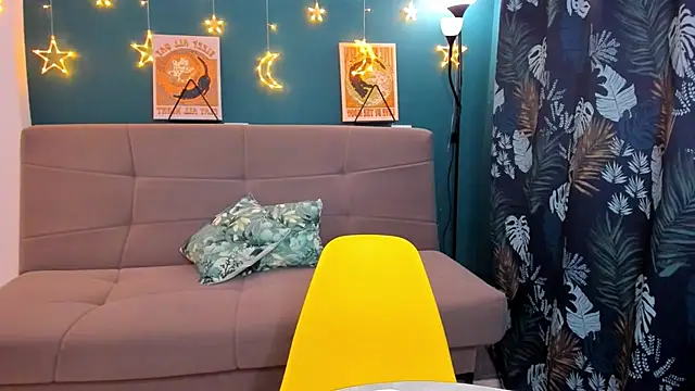 Xloe Queen online show from March 2025 01:40:01 PM