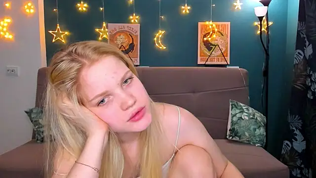 Xloe Queen online show from March 2025 04:13:01 PM