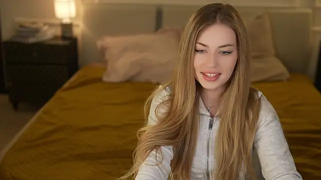 Snapshot of Maggie_tenderness chatting on October 2025 10:51:02 PM Maggie tenderness online show from October 2025 10:51:02 PM