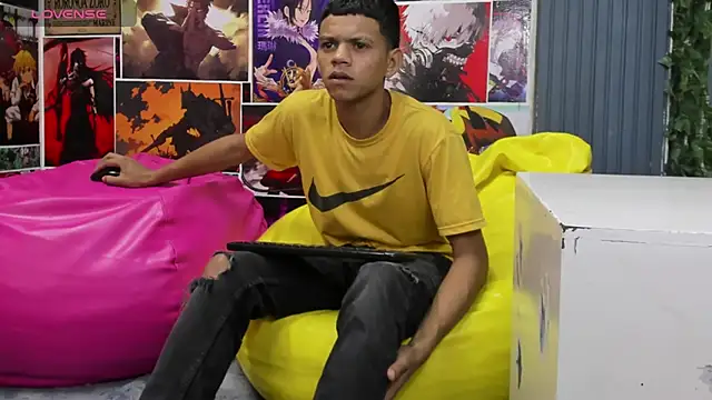 Jeffry wolvess online show from February 2025 12:30:02 PM