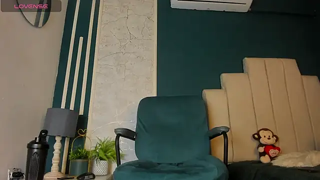 Jeffry wolvess online show from March 2025 06:18:01 PM