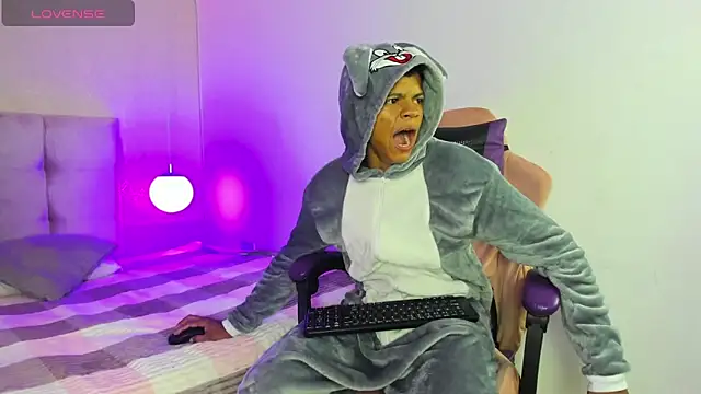 Jeffry wolvess online show from March 2025 03:41:02 AM