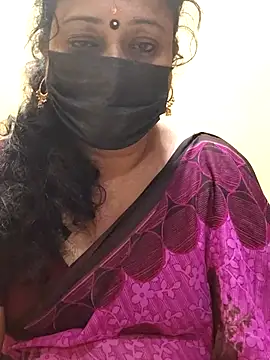 Snapshot of rekha_naier chatting on March 2025 10:10:01 PM rekha naier online show from March 2025 10:10:01 PM