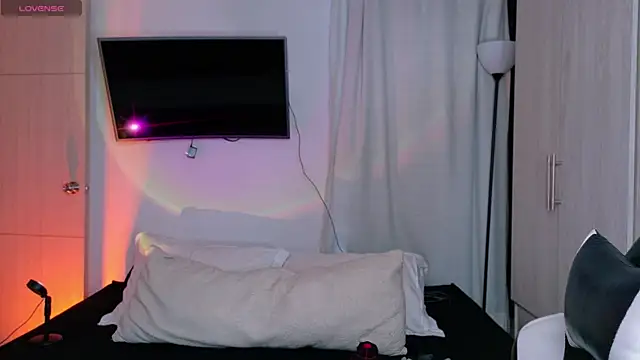 NathanGreyX online show from September 2025 11:10:01 AM