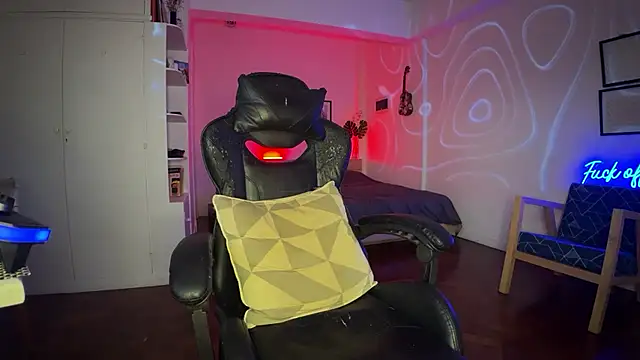 Den BlueXx online show from October 2025 10:05:01 PM