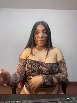 Alice taylor1  online show from January 2025 04:03:01 AM