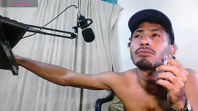 Snapshot of coleman160 chatting on January 2025 04:09:01 AM coleman160 online show from January 2025 04:09:01 AM