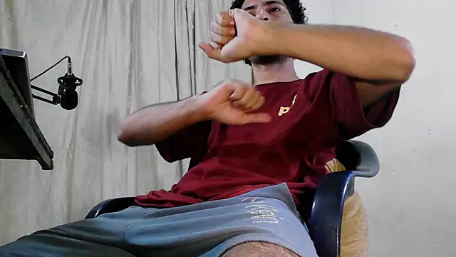 Snapshot of coleman160 chatting on February 2025 02:49:01 PM coleman160 online show from February 2025 02:49:01 PM