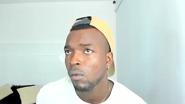 Snapshot of Dylan_Taylor chatting on January 2025 02:43:01 AM Dylan Taylor online show from January 2025 02:43:01 AM