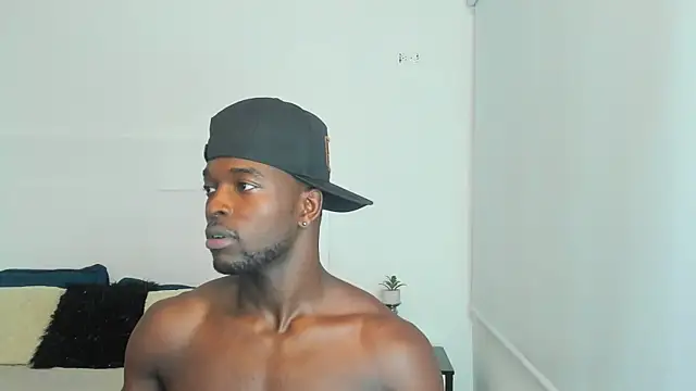 Snapshot of Dylan_Taylor chatting on February 2025 07:20:01 AM Dylan Taylor online show from February 2025 07:20:01 AM