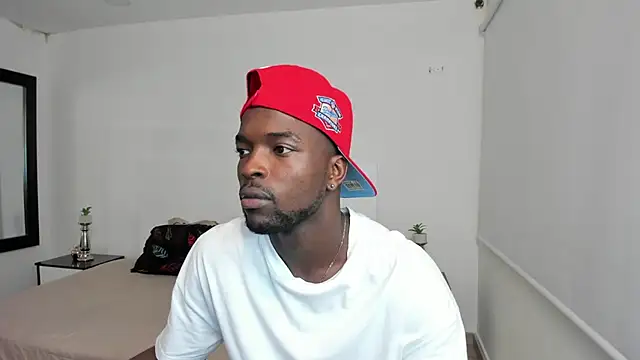 Snapshot of Dylan_Taylor chatting on February 2025 02:42:02 AM Dylan Taylor online show from February 2025 02:42:02 AM