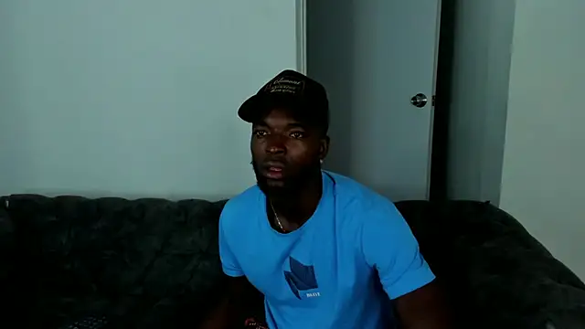 Snapshot of Dylan_Taylor chatting on September 2025 04:15:01 AM Dylan Taylor online show from September 2025 04:15:01 AM