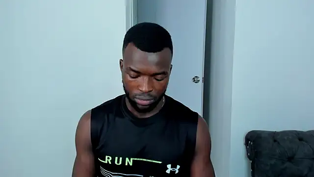 Snapshot of Dylan_Taylor chatting on October 2025 03:27:01 AM Dylan Taylor online show from October 2025 03:27:01 AM