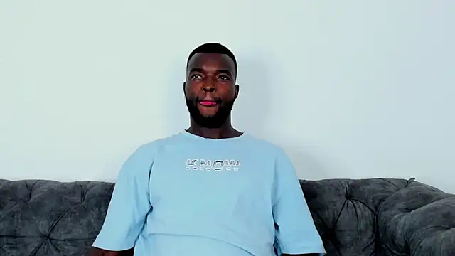 Snapshot of Dylan_Taylor chatting on October 2025 02:54:02 AM Dylan Taylor online show from October 2025 02:54:02 AM