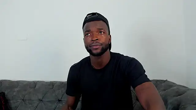 Snapshot of Dylan_Taylor chatting on October 2025 03:06:02 AM Dylan Taylor online show from October 2025 03:06:02 AM