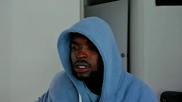 Snapshot of Dylan_Taylor chatting on November 2025 03:31:01 AM Dylan Taylor online show from November 2025 03:31:01 AM