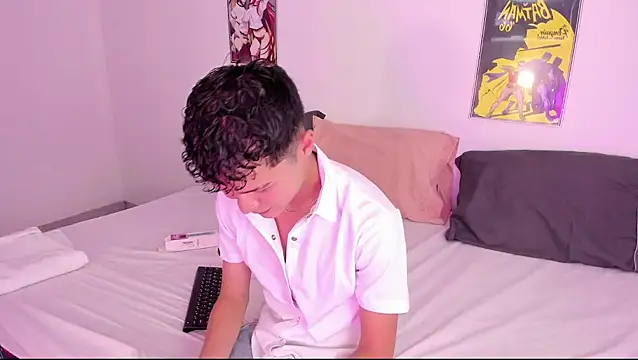 Snapshot of crushnier chatting on December 2024 05:33:02 PM crushnier online show from December 2024 05:33:02 PM