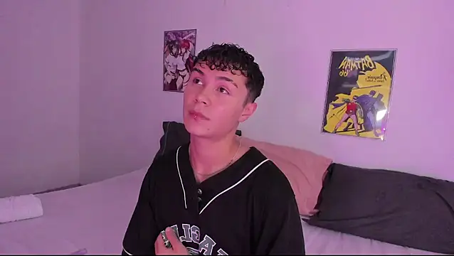 Snapshot of crushnier chatting on December 2024 05:19:01 PM crushnier online show from December 2024 05:19:01 PM