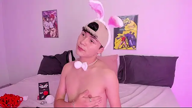 Snapshot of crushnier chatting on February 2025 05:30:02 PM crushnier online show from February 2025 05:30:02 PM