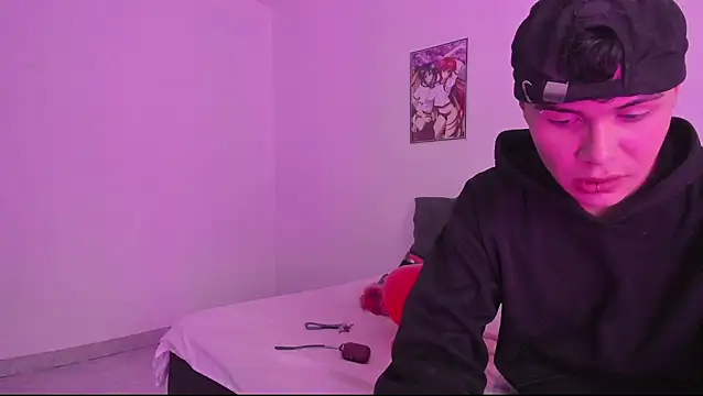 Snapshot of crushnier chatting on February 2025 05:10:02 PM crushnier online show from February 2025 05:10:02 PM