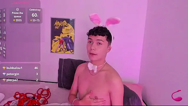 Snapshot of crushnier chatting on February 2025 09:09:01 PM crushnier online show from February 2025 09:09:01 PM