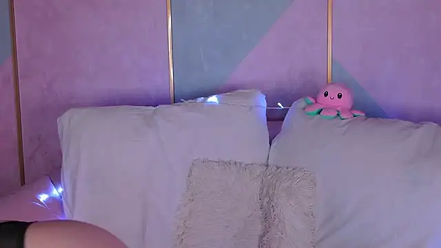 BeatriceEsmont online show from January 2025 08:17:01 AM