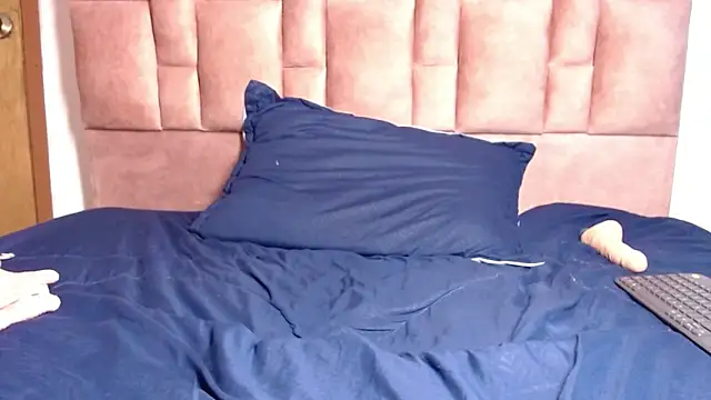 Jessy 05 online show from December 2024 08:55:02 PM