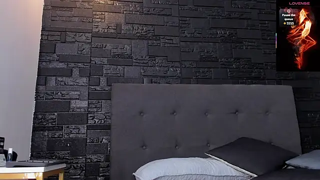 bruno miller  online show from October 2025 10:20:02 PM