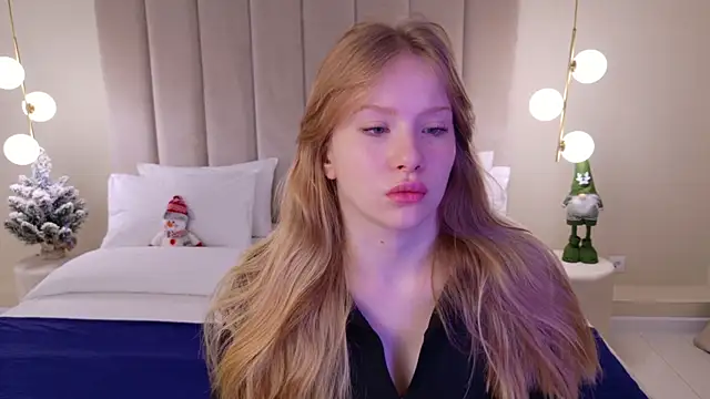 Snapshot of MichelleReid chatting on December 2024 03:21:02 AM MichelleReid online show from December 2024 03:21:02 AM