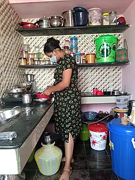 Tamil Shalini Lustyy online show from September 2025 05:07:01 AM