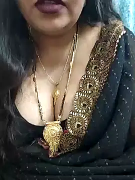 Snapshot of Mayuri77 chatting on February 2025 04:22:02 PM Mayuri77 online show from February 2025 04:22:02 PM