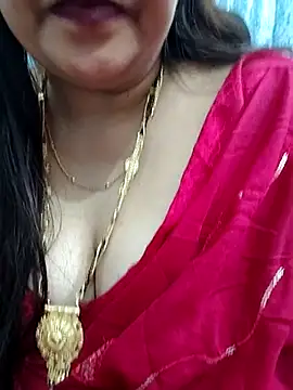 Snapshot of Mayuri77 chatting on February 2025 11:24:02 PM Mayuri77 online show from February 2025 11:24:02 PM