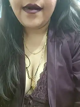 Snapshot of Mayuri77 chatting on February 2025 05:18:02 PM Mayuri77 online show from February 2025 05:18:02 PM