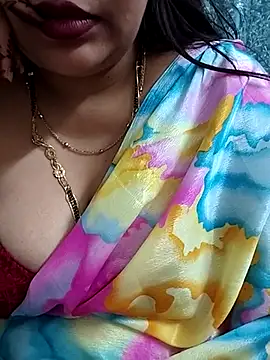 Snapshot of Mayuri77 chatting on February 2025 08:28:02 PM Mayuri77 online show from February 2025 08:28:02 PM